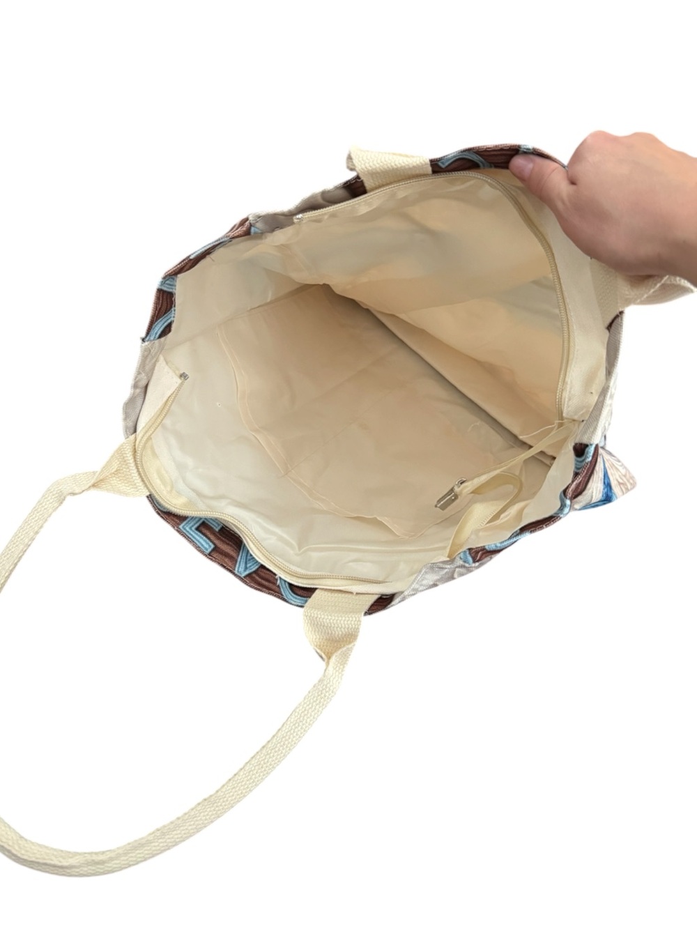 Beach Tote Bag with Seashell Design - Picture 5 of 6